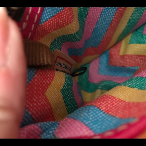 NWOT-Dooney and Bourke Field Bag - Picture 10 of 11